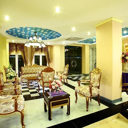 Victoria Nimman Hotel Chiang Mai Buitenkant foto