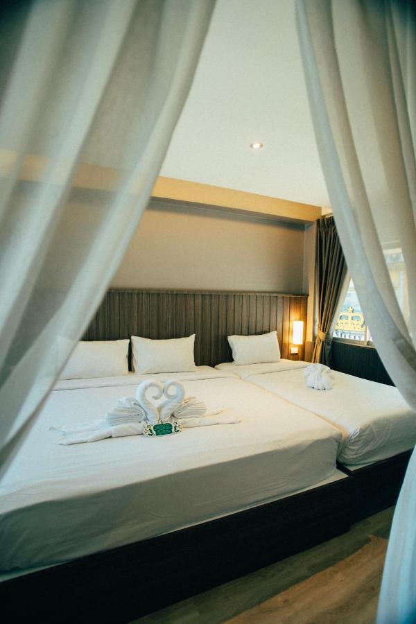 Victoria Nimman Hotel Chiang Mai Buitenkant foto