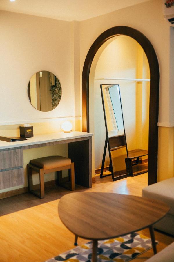 Victoria Nimman Hotel Chiang Mai Buitenkant foto